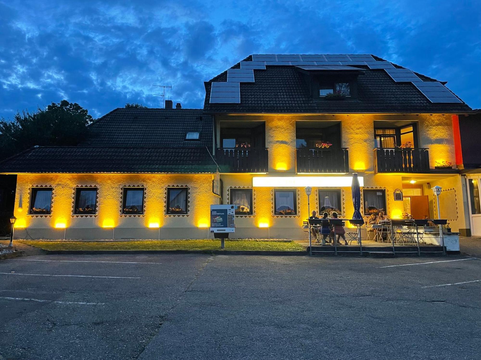 Beny Hotel Restaurant Hertingen Екстериор снимка